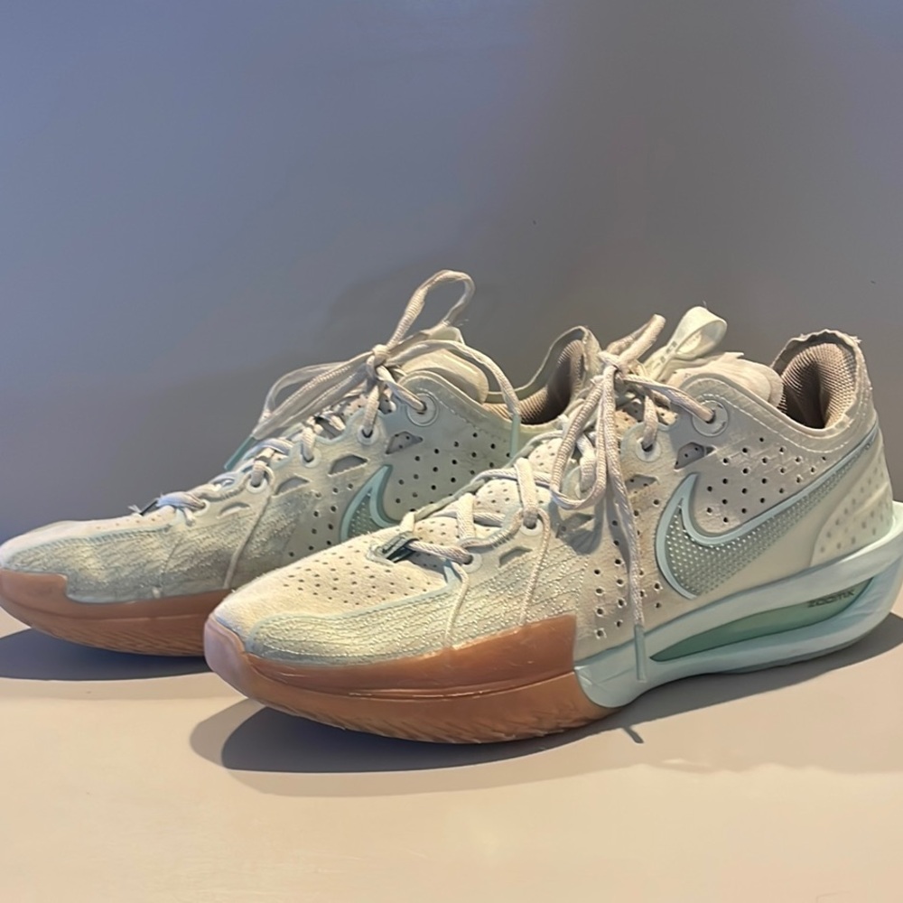 Nike GT Cut- White,Gum and Mint